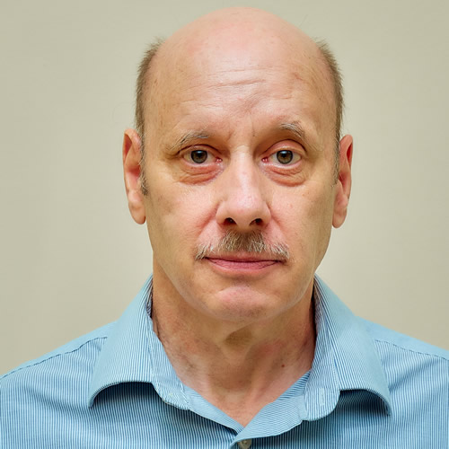 Haavik Kristos (Professeur Anglais)