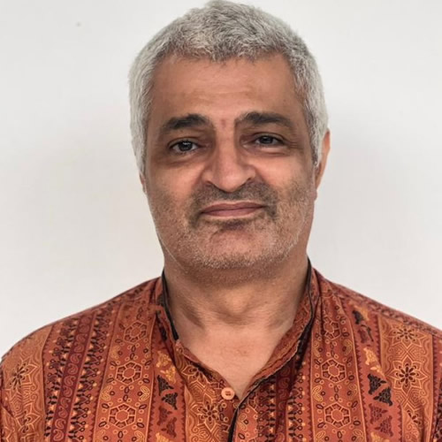 Smail Adil (Professeur de Lettres) Smail Adil (Professeur de Lettres)